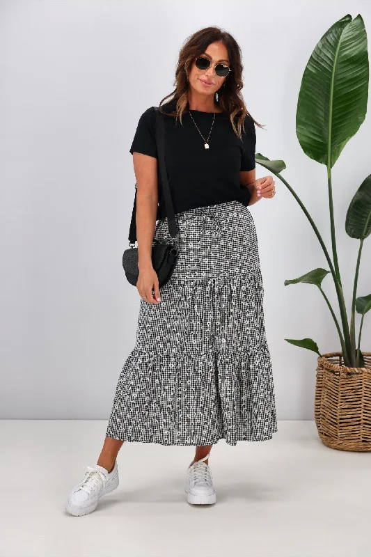 Shine On Label Vera Tiered Maxi Skirt Flower Printed Gingham