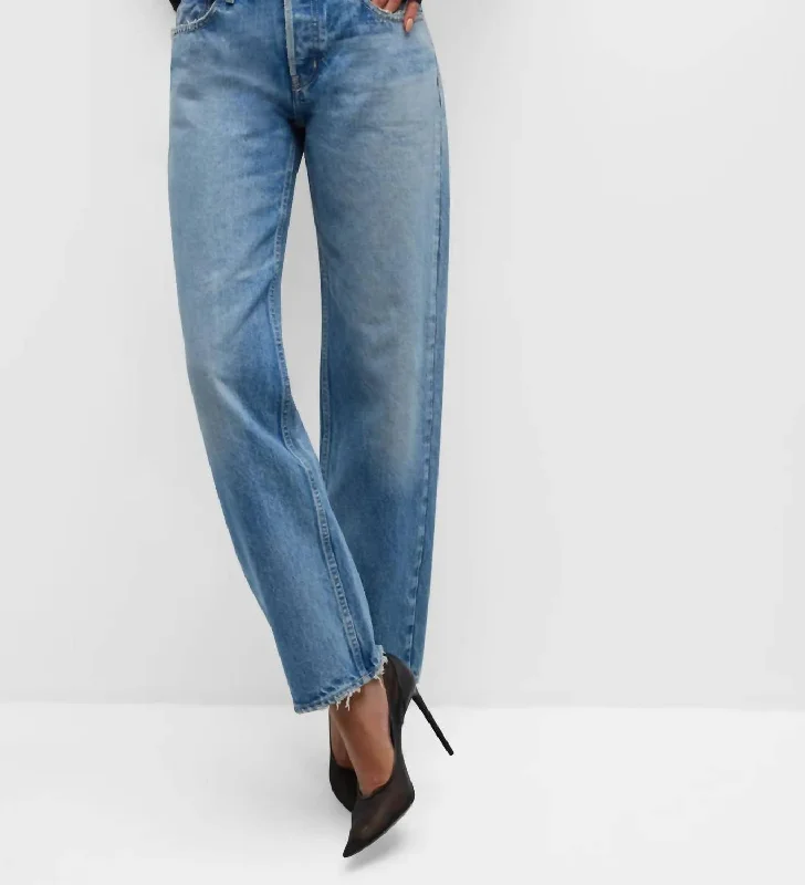 Vintage Cheval Straight Low Rise Jeans In Light Blue