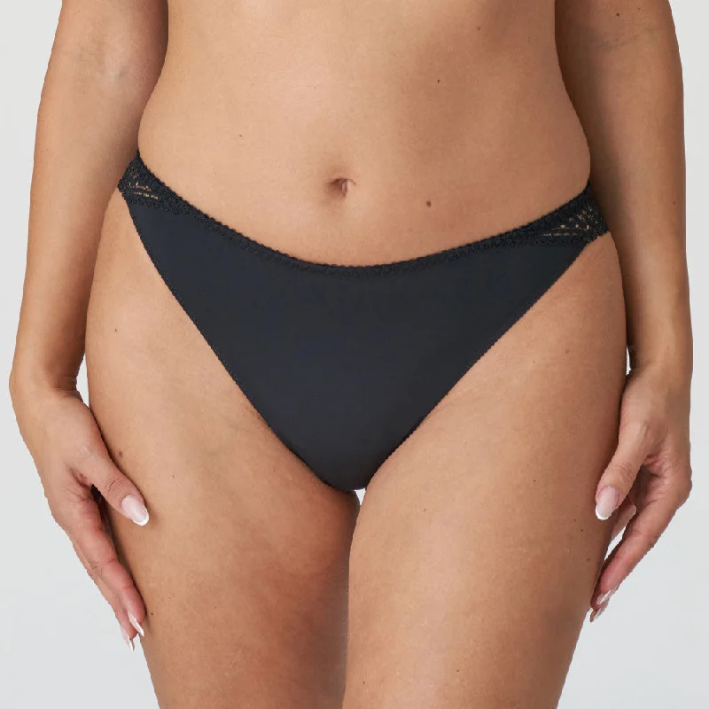 MONTARA THONG